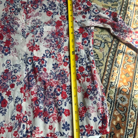 XiRENA Floral Blouse - XS - Picture 9 of 9